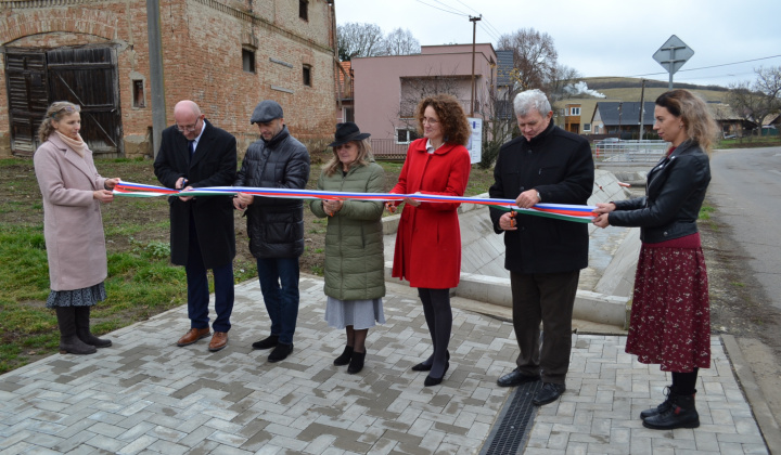 Slávnostné odovzdanie odvodňovacieho jarku - Projekt Interreg